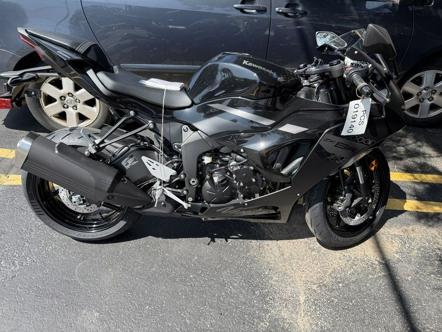 2027 Kawasaki Ninja® ZX™-6R