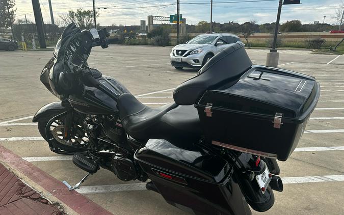 2018 Harley-Davidson Street Glide® Special