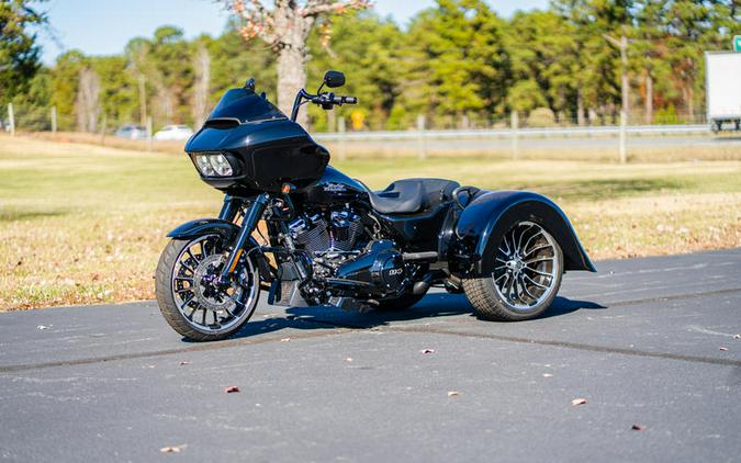 2023 Harley-Davidson® FLTRT - Road Glide® 3