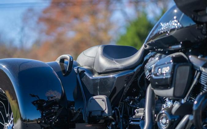 2023 Harley-Davidson® FLTRT - Road Glide® 3
