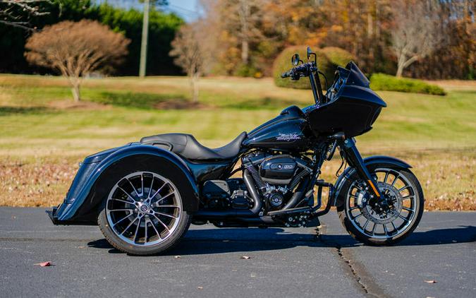 2023 Harley-Davidson® FLTRT - Road Glide® 3