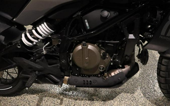 2024 Husqvarna® Svartpilen 401