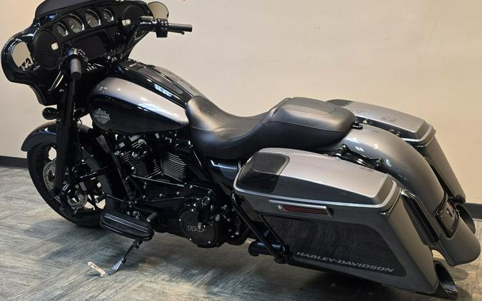 2021 Harley-Davidson® Street Glide® Special Gauntlet Gray Metallic - Black Finish FLHXS