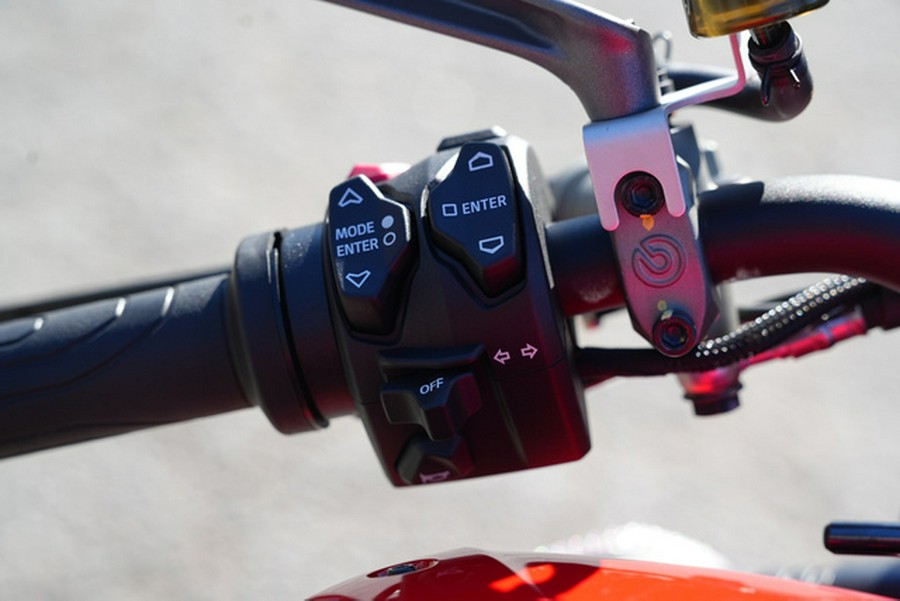 2024 Ducati Streetfighter V4 S (FL) - Red