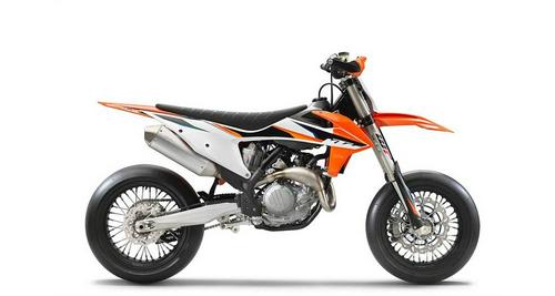 2021 KTM 450 SMR Review (13 Fast Facts and Supermoto Observations)