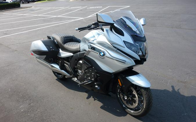 2024 BMW K1600B Bagger Option 719 Ionic Silver Metallic