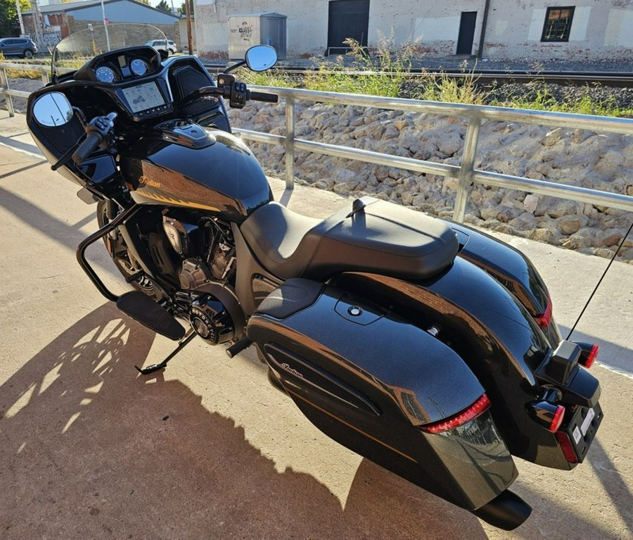 2026 Indian Motorcycle® Challenger 112 Dark Horse® with PowerBand Audio Package