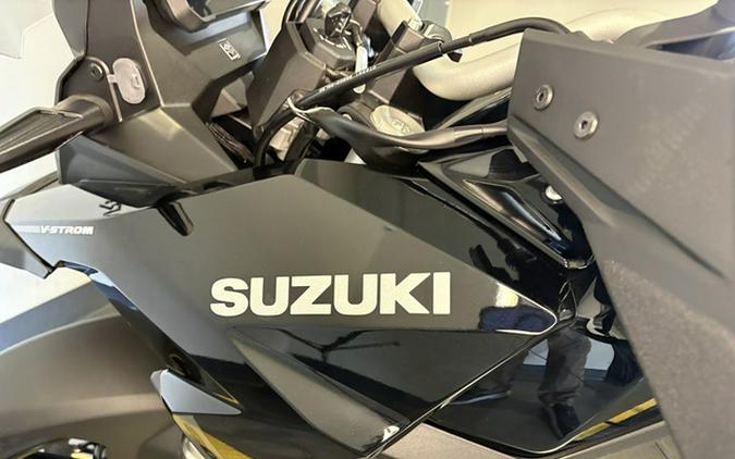 2024 Suzuki V-Strom 800