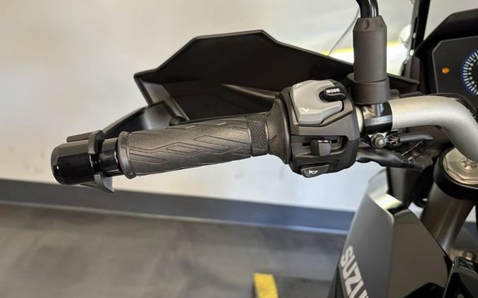 2024 Suzuki V-Strom 800