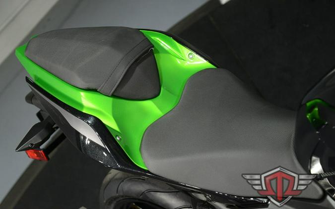 2022 Kawasaki Z400 ABS