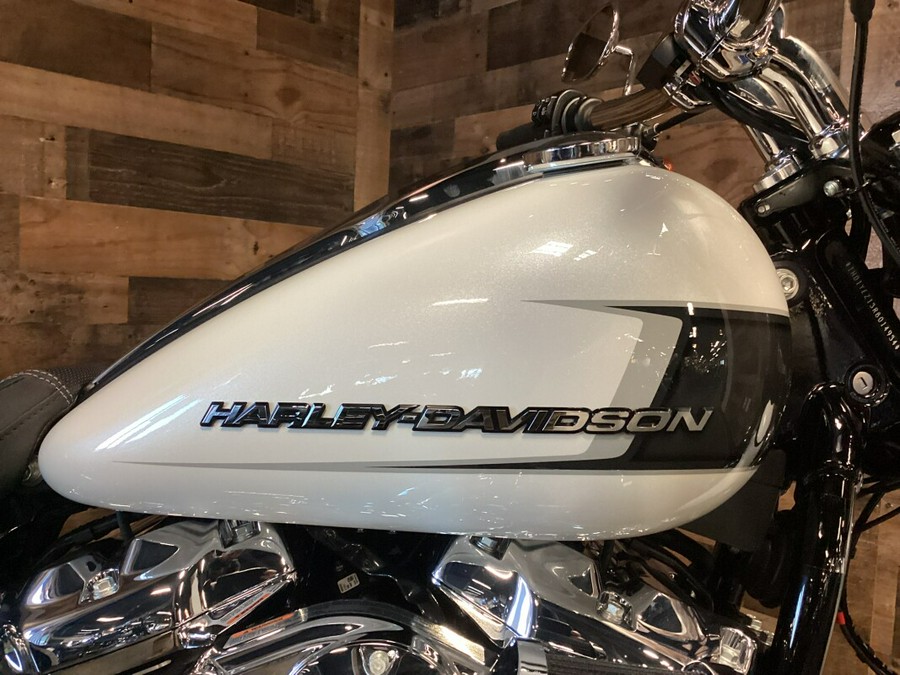 2024 Harley-Davidson Breakout White Onyx Pearl FXBR