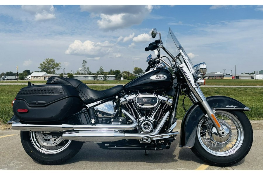 2024 FLHCS HERITAGE CLASSIC 114 - Harley-Davidson®