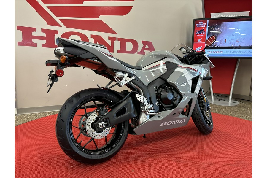 2025 Honda CBR600RR Base