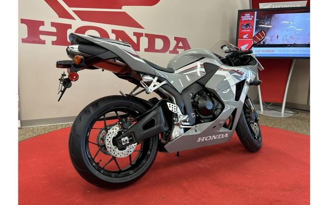 2025 Honda CBR600RR Base