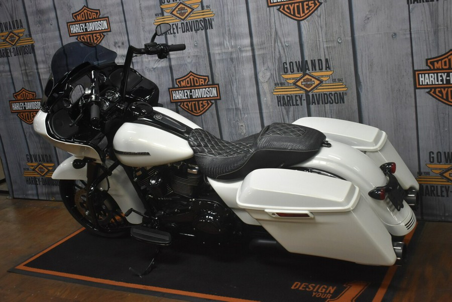 FLTRXS 2018 Road Glide® Special