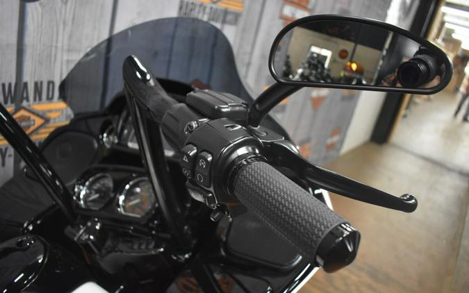 FLTRXS 2018 Road Glide® Special