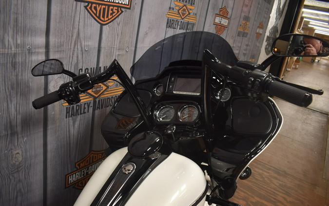 FLTRXS 2018 Road Glide® Special