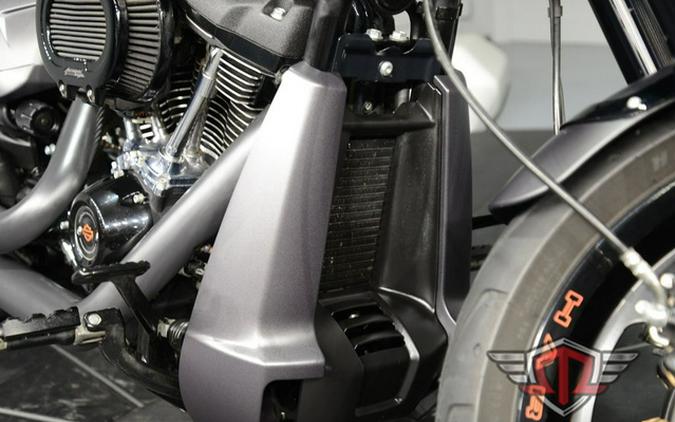 2019 Harley-Davidson FXDRS - FXDR 114