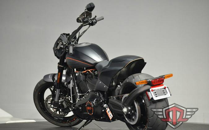 2019 Harley-Davidson FXDRS - FXDR 114