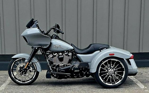 2025 Harley-Davidson FLTRT - Road Glide 3