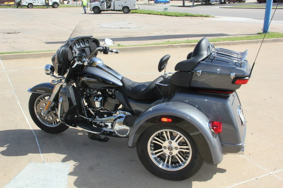 2021 Harley-Davidson Tri Glide Ultra Gauntlet Grey/Vivid Black