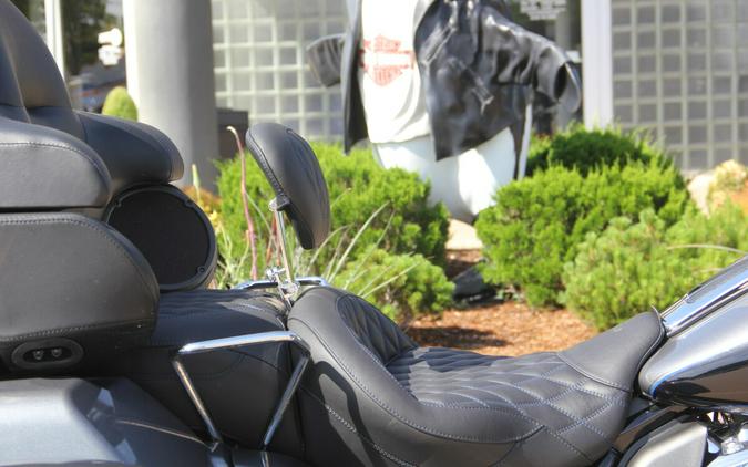 2021 Harley-Davidson Tri Glide Ultra Gauntlet Grey/Vivid Black