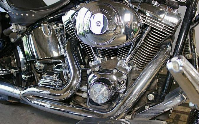 2001 Harley-Davidson® FLSTCI - Heritage Softail® Classic Injection