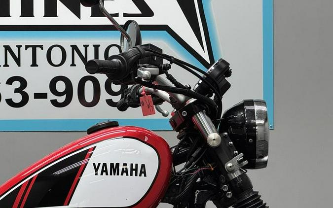 2017 Yamaha SCR950