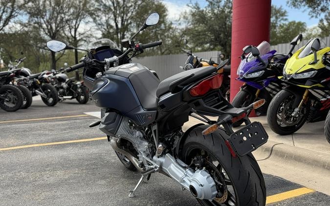 2027 Moto Guzzi V100 Mandello