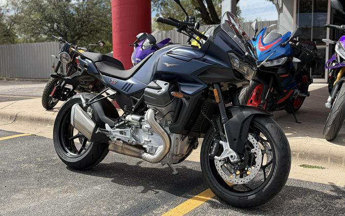 2027 Moto Guzzi V100 Mandello