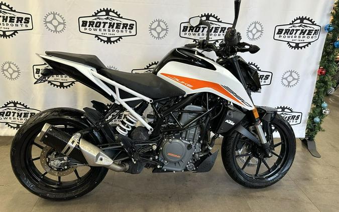 2022 KTM 390 Duke