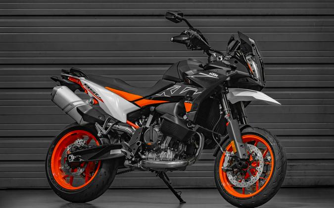 2024 KTM 890 SMT