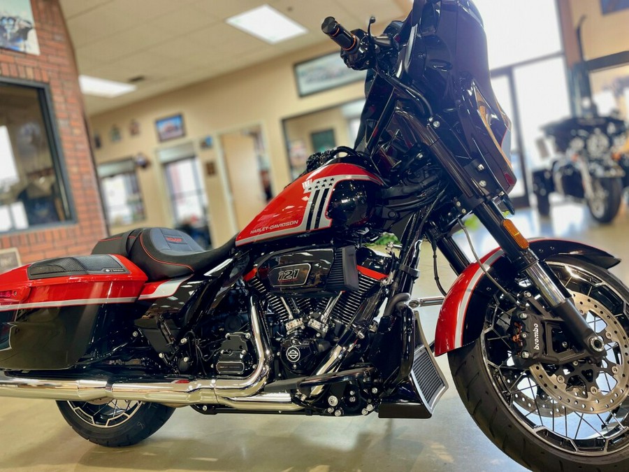 FLHXSE 2024 CVO™ Street Glide®