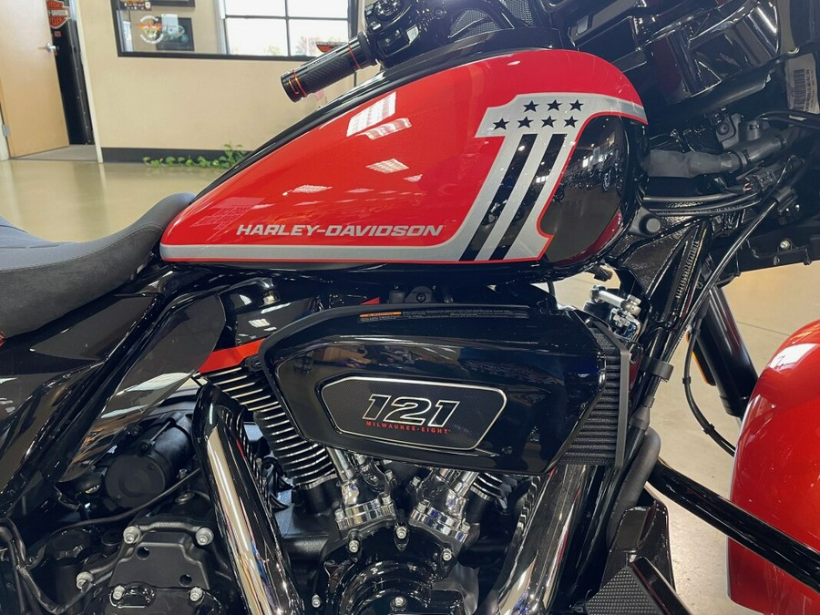 FLHXSE 2024 CVO™ Street Glide®