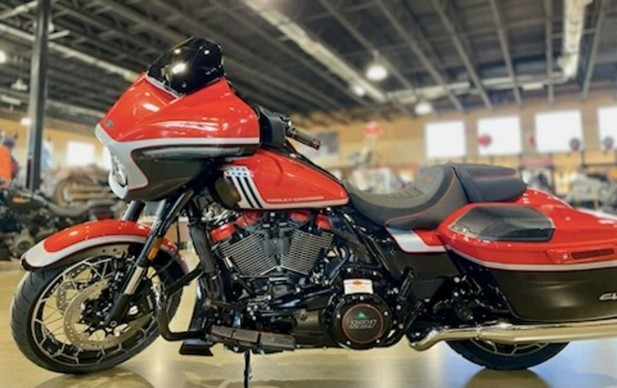 FLHXSE 2024 CVO™ Street Glide®