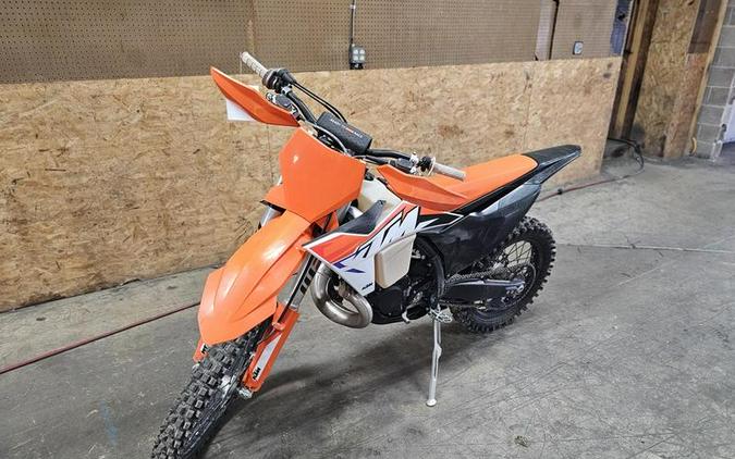 2023 KTM XC 250