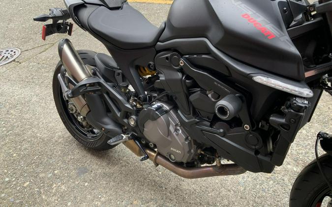 2021 Ducati MONSTER PLU