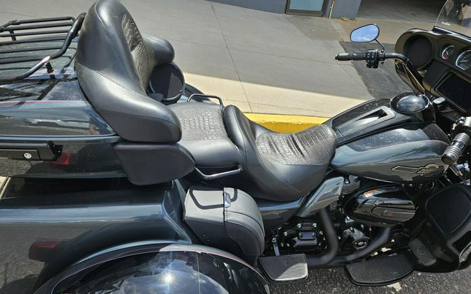 2025 Tri Glide Ultra FLHTCUTG