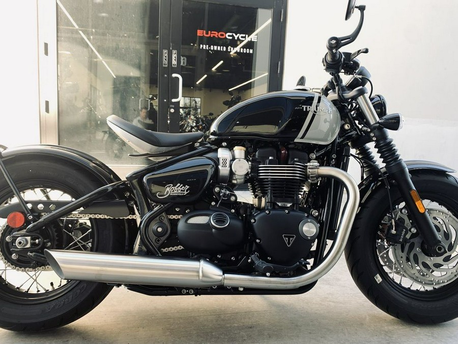 2024 Triumph Bonneville Bobber Jet Black/Ash Gray