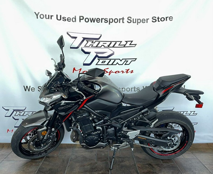 2023 Kawasaki Z900 ABS Metallic Black/Graphite Gray/Flat Black