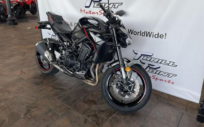 2023 Kawasaki Z900 ABS Metallic Black/Graphite Gray/Flat Black