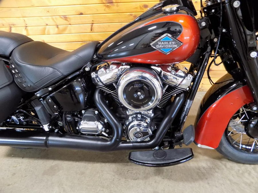2025 Harley-Davidson® FLHC - Heritage Classic