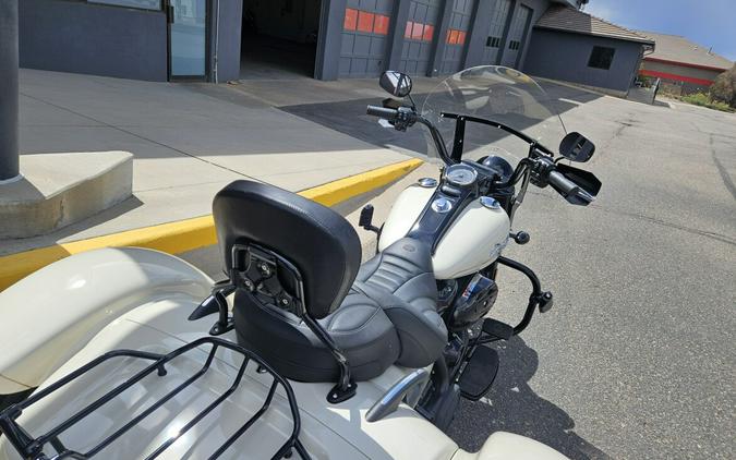 2023 Freewheeler FLRT