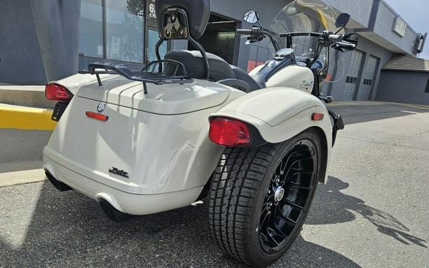 2023 Freewheeler FLRT