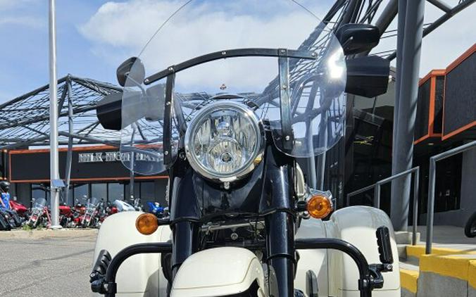 2023 Freewheeler FLRT