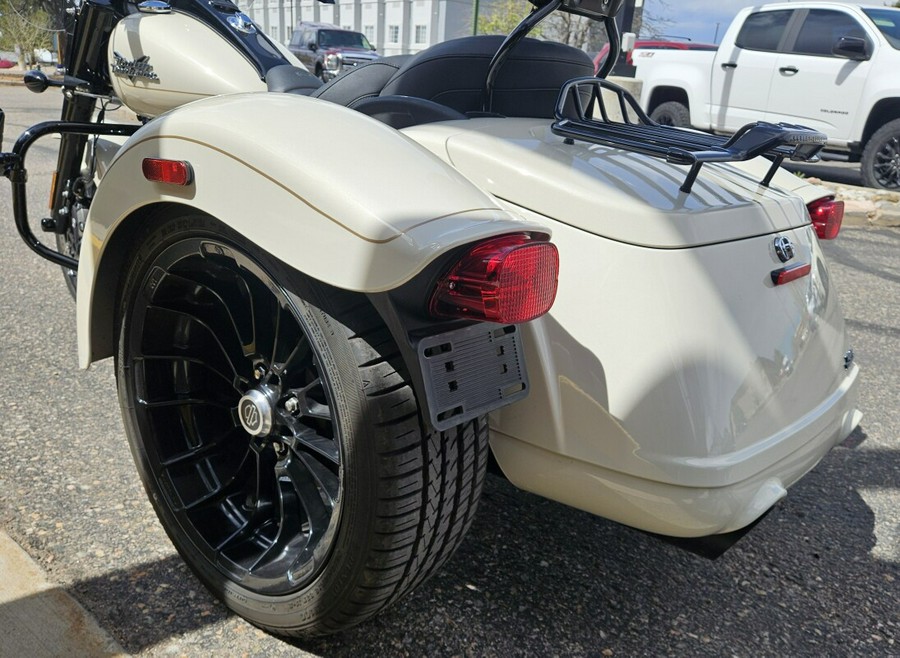 2023 Freewheeler FLRT
