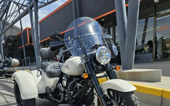 2023 Freewheeler FLRT