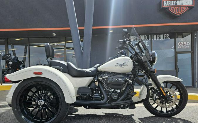 2023 Freewheeler FLRT