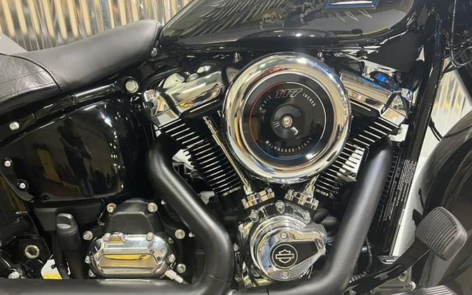 2026 Harley-Davidson FLHC - Heritage Classic