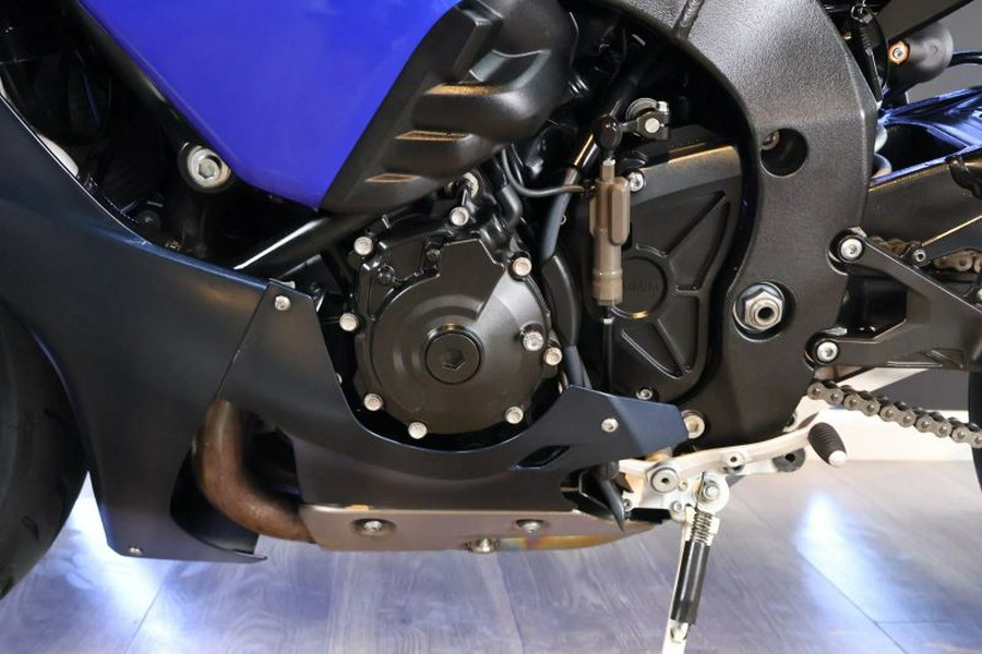 2022 YAMAHA R1